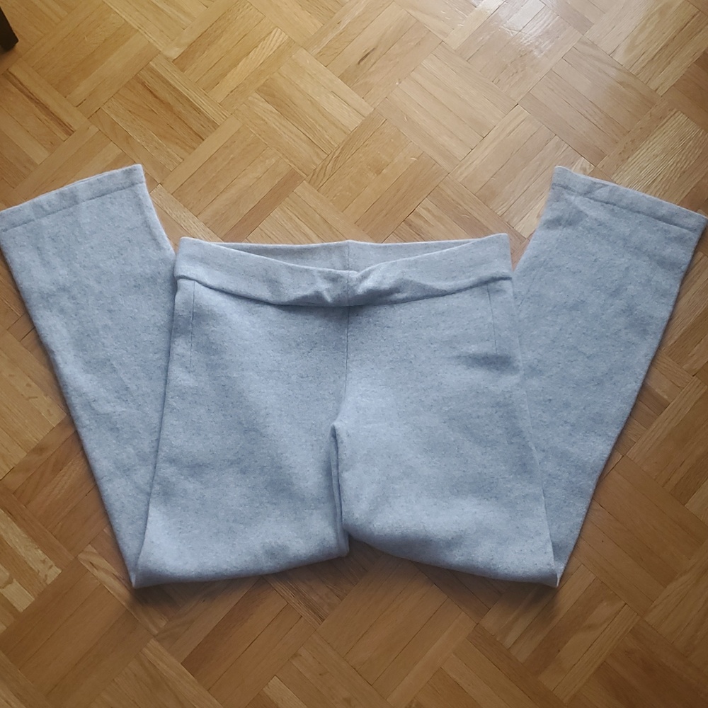 Neiman Marcus Gray 100% Cashmere Knit Classic Cropped Low Rise Lounge Pants - Picture 13 of 14